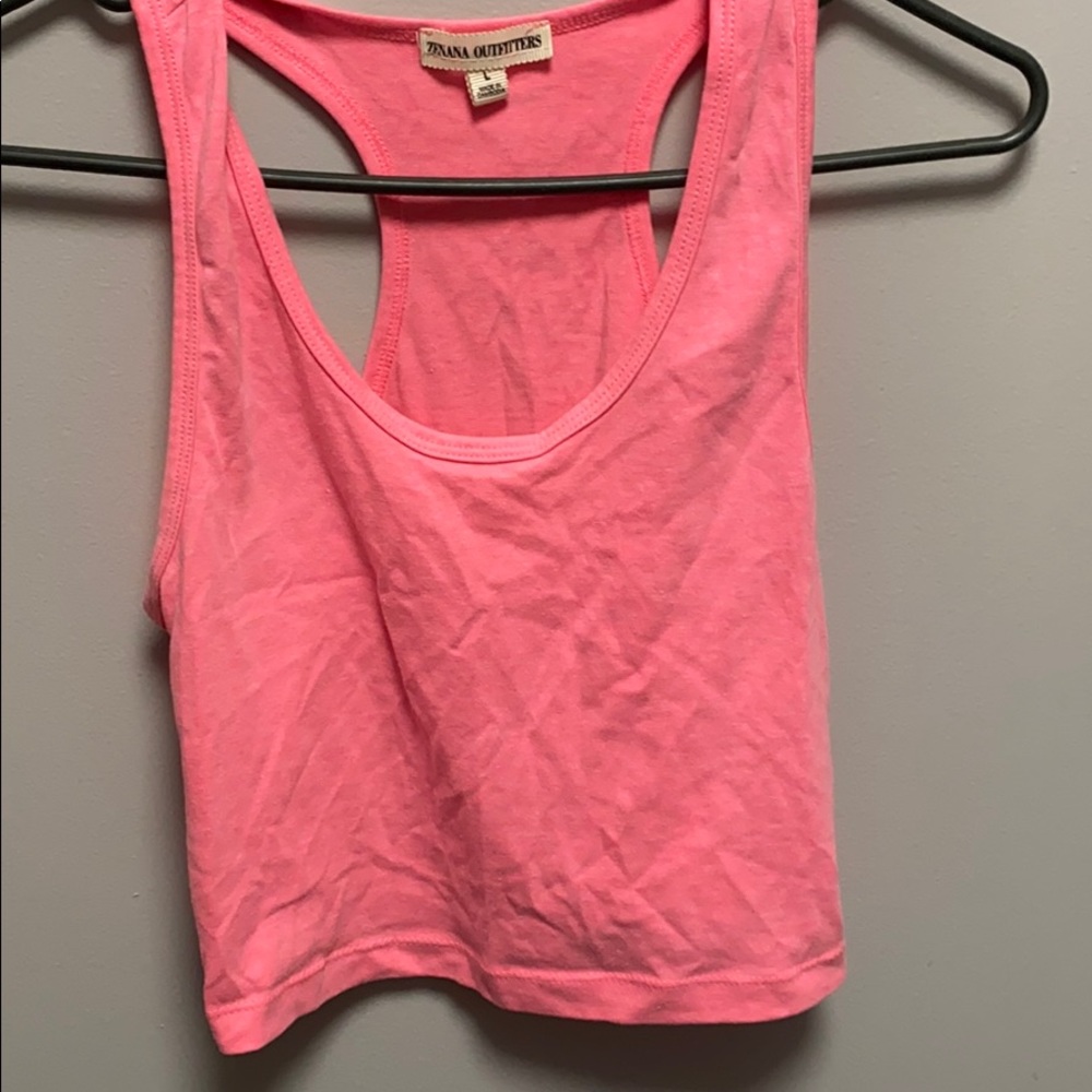 very cute pink crop tank